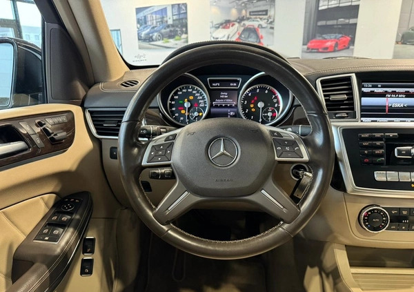 Mercedes-Benz GL cena 129900 przebieg: 144700, rok produkcji 2014 z Siedliszcze małe 301